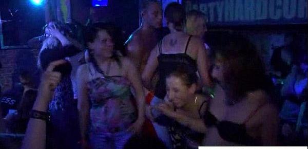  Juicy girls party in night club